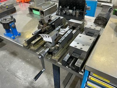 Overview picture of Machine vice (3x)